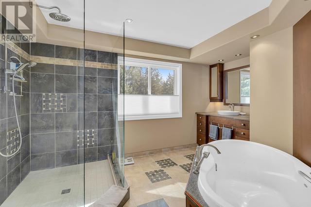 2390 Karli Court, House detached with 6 bedrooms, 3 bathrooms and 2 parking in West Kelowna BC | Image 25