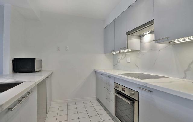 803 - 50 Eglinton Ave W, Condo with 1 bedrooms, 1 bathrooms and 1 parking in Mississauga ON | Image 6