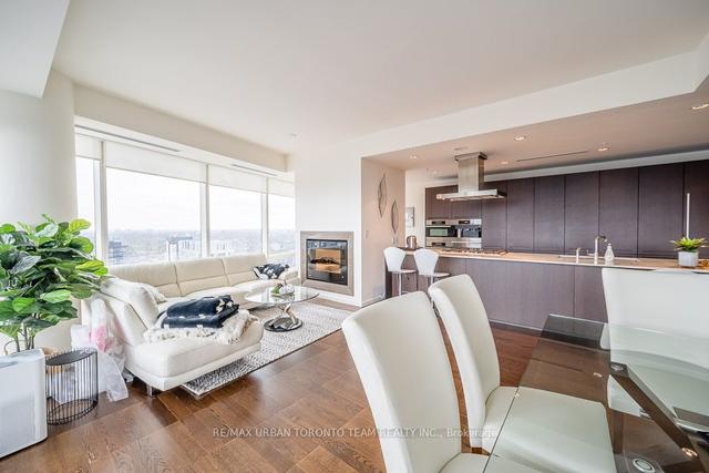 4801 - 180 University Ave, Condo with 2 bedrooms, 3 bathrooms and 1 parking in Toronto ON | Image 18