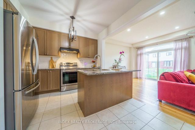 166 Cactus Cres, House detached with 3 bedrooms, 3 bathrooms and 3 parking in Hamilton ON | Image 39