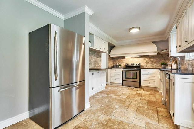 15 Dominy Dr, House detached with 4 bedrooms, 3 bathrooms and 4 parking in Ajax ON | Image 10