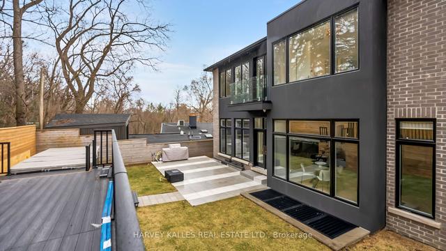 837 Royal York Rd, House detached with 4 bedrooms, 6 bathrooms and 8 parking in Toronto ON | Image 9