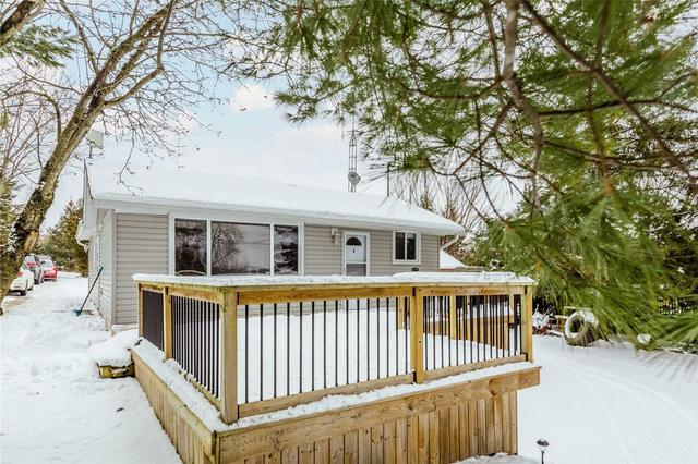 19 Clearview Dr, House detached with 3 bedrooms, 1 bathrooms and 15 parking in Kawartha Lakes ON | Image 36