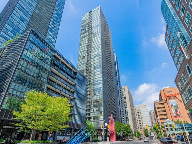 1210 - 110 Charles St E, Condo with 1 bedrooms, 1 bathrooms and 0 parking in Toronto ON | Image 11