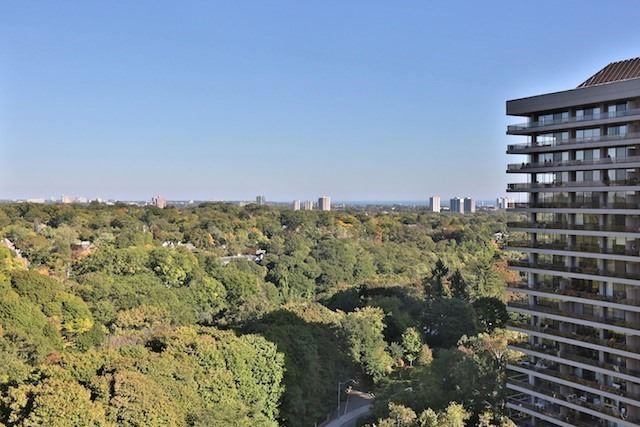 lph6 - 38 Avoca Ave, Condo with 3 bedrooms, 3 bathrooms and 2 parking in Toronto ON | Image 20