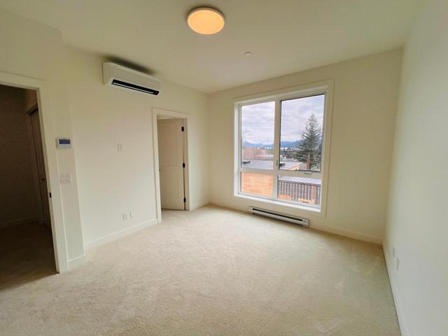 301 - 514 14th Street, House attached with 2 bedrooms, 3 bathrooms and 3 parking in Invermere BC | Image 30