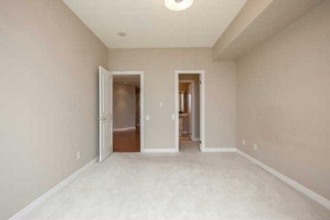 lph08 - 40 Old Mill Rd, Condo with 3 bedrooms, 3 bathrooms and 2 parking in Oakville ON | Image 7
