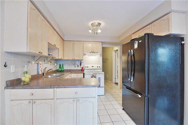 8 Tina Crt, House detached with 4 bedrooms, 3 bathrooms and 6 parking in Brampton ON | Image 8