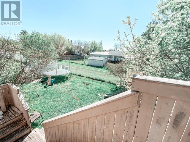 836 Cherry Street, House detached with 5 bedrooms, 3 bathrooms and 4 parking in Beaverlodge AB | Image 13
