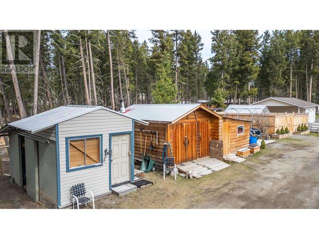 4896 Meesquono Trail, House detached with 3 bedrooms, 2 bathrooms and null parking in Cariboo G BC | Image 18