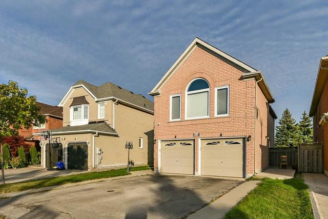 56 Seclusion Cres, House detached with 4 bedrooms, 4 bathrooms and 6 parking in Brampton ON | Image 23