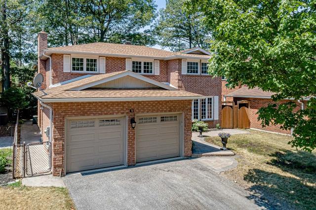 61 Oakridge Dr, House detached with 4 bedrooms, 5 bathrooms and 6 parking in Barrie ON | Image 1