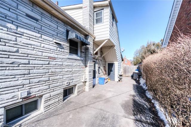 202 Dundas Avenue, House detached with 4 bedrooms, 0 bathrooms and 4 parking in Kitchener ON | Image 36