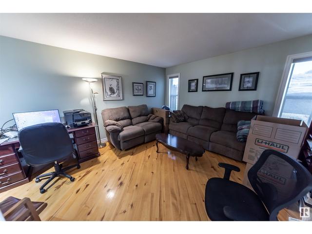 37 Lakeshore Dr, House detached with 2 bedrooms, 2 bathrooms and null parking in Sandy Beach AB | Image 20