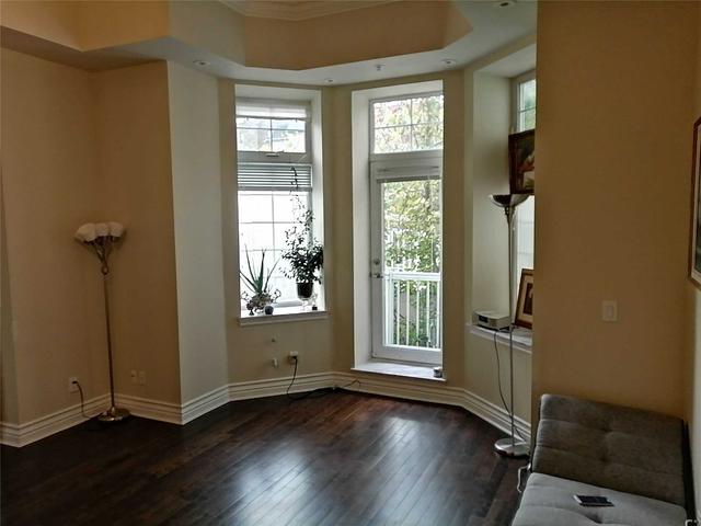 m6 - 539 Jarvis St, Condo with 1 bedrooms, 1 bathrooms and 0 parking in Toronto ON | Image 2