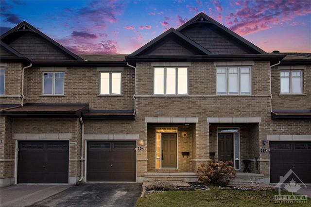 428 Arncliffe Avenue, Townhouse with 3 bedrooms, 3 bathrooms and 3 parking in Ottawa ON | Image 1