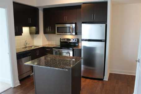1906 - 50 Absolute Dr, Condo with 1 bedrooms, 1 bathrooms and 1 parking in Mississauga ON | Image 3