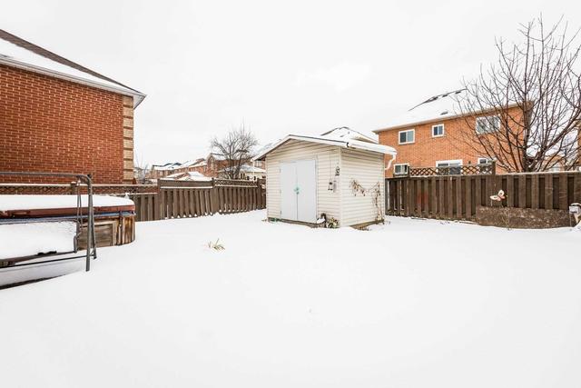 41 Lockwood Rd, House detached with 3 bedrooms, 3 bathrooms and 6 parking in Brampton ON | Image 32