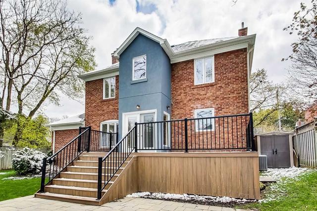 119 Burnhamthorpe Rd, House detached with 3 bedrooms, 2 bathrooms and 4 parking in Toronto ON | Image 28