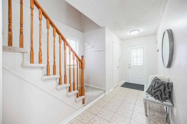618 Amaretto Ave, House semidetached with 3 bedrooms, 4 bathrooms and 3 parking in Pickering ON | Image 30