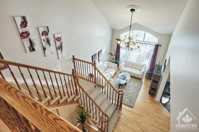 164 Cresthaven Drive, House detached with 4 bedrooms, 3 bathrooms and 3 parking in Ottawa ON | Image 5