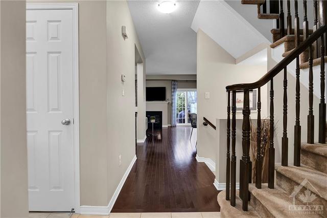 808 Kennacraig Private, Townhouse with 2 bedrooms, 2 bathrooms and 2 parking in Ottawa ON | Image 5