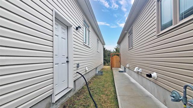 1602 Jade Ave, House detached with 3 bedrooms, 1 bathrooms and 2 parking in Kingston ON | Image 32