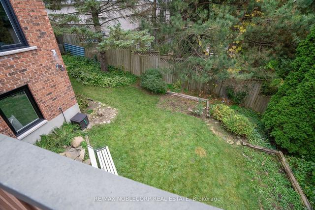 90 Hilldale Cres, House detached with 3 bedrooms, 4 bathrooms and 6 parking in Guelph ON | Image 24