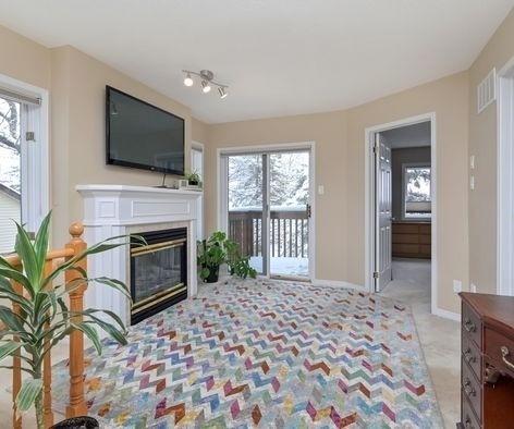 8 Briarwood Dr, Condo with 2 bedrooms, 3 bathrooms and 2 parking in New Tecumseth ON | Image 6