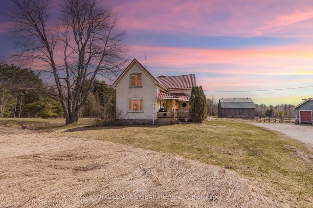 1061 Taverner Rd, House detached with 5 bedrooms, 3 bathrooms and 6 parking in Gravenhurst ON | Image 1