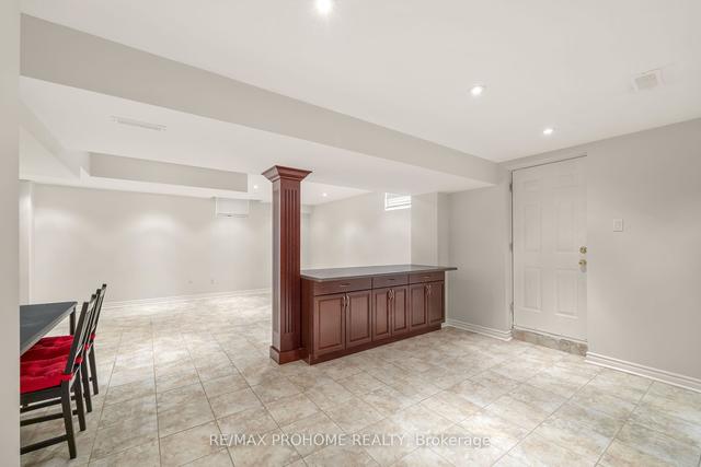 18 Wellspring Ave, House detached with 3 bedrooms, 4 bathrooms and 6 parking in Richmond Hill ON | Image 29