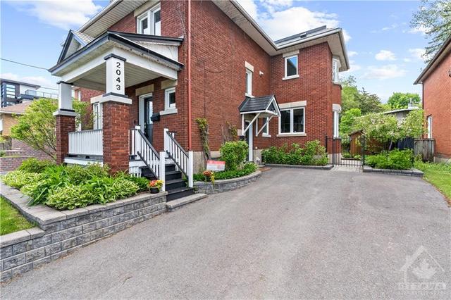 2043 Riverside Drive, House detached with 4 bedrooms, 3 bathrooms and 6 parking in Ottawa ON | Image 2