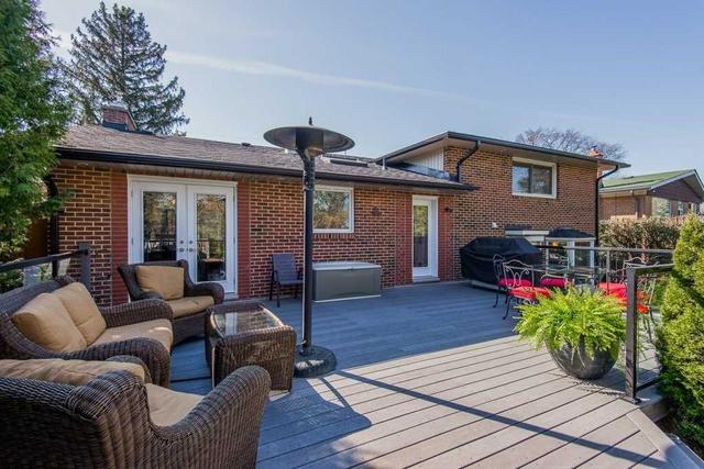 128 Elvaston Dr, House detached with 3 bedrooms, 3 bathrooms and 6 parking in Toronto ON | Image 16
