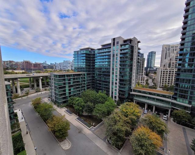 1004 - 219 Fort York Blvd, Condo with 1 bedrooms, 1 bathrooms and 1 parking in Toronto ON | Image 5