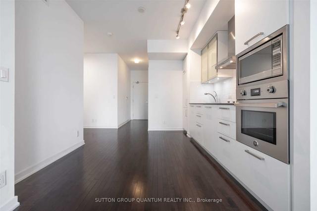 3809 - 12 York St, Condo with 1 bedrooms, 1 bathrooms and 1 parking in Toronto ON | Image 15