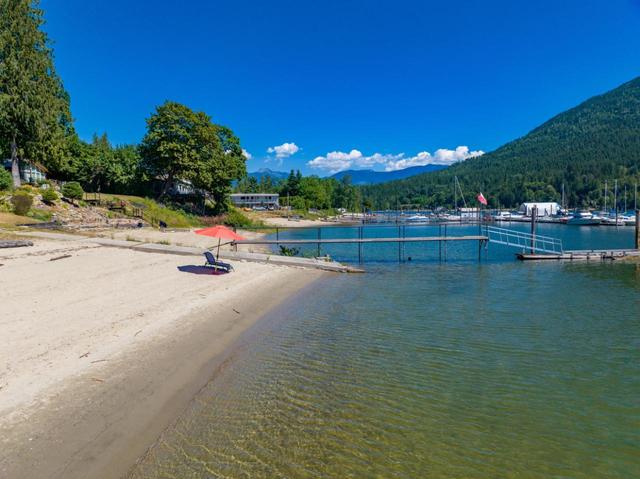8334 Busk Road, House detached with 2 bedrooms, 2 bathrooms and 10 parking in Central Kootenay E BC | Image 78