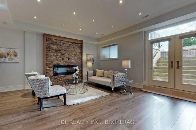 46 Jedburgh Rd, House detached with 3 bedrooms, 5 bathrooms and 3 parking in Toronto ON | Image 16