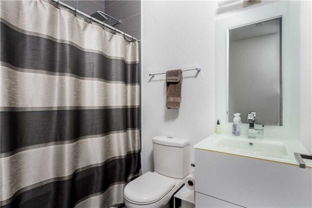 509 - 111 St Clair Ave W, Condo with 2 bedrooms, 2 bathrooms and 1 parking in Toronto ON | Image 11