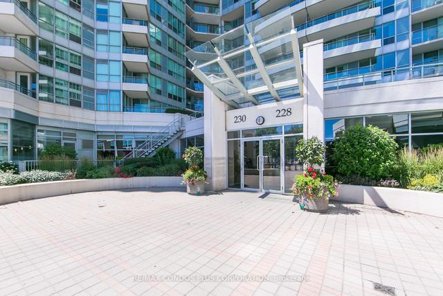 1215 - 230 Queens Quay W, Condo with 3 bedrooms, 3 bathrooms and 1 parking in Toronto ON | Image 23