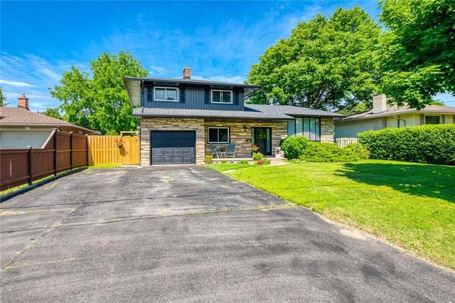685 Vine Street, House detached with 4 bedrooms, 1 bathrooms and 4 parking in St. Catharines ON | Image 2