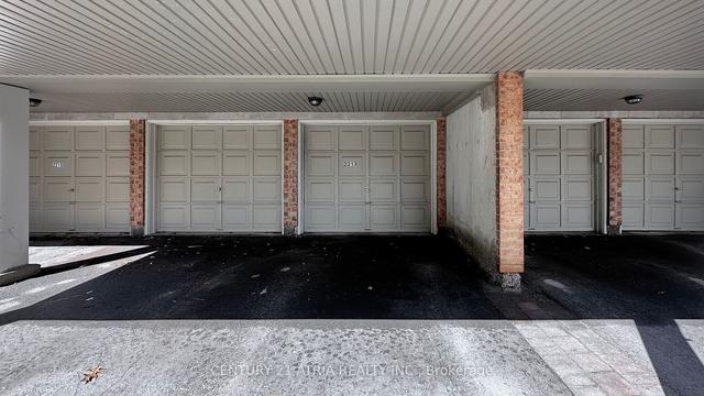 2213 Bur Oak Ave, Townhouse with 2 bedrooms, 2 bathrooms and 2 parking in Markham ON | Image 15