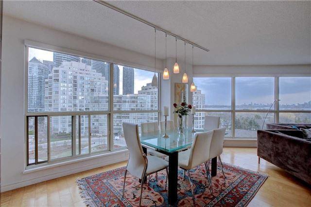 802 - 2267 Lake Shore Blvd W, Condo with 2 bedrooms, 2 bathrooms and 1 parking in Toronto ON | Image 4