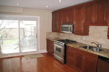 80 Aldwych Ave, House detached with 2 bedrooms, 3 bathrooms and 1 parking in Toronto ON | Image 4