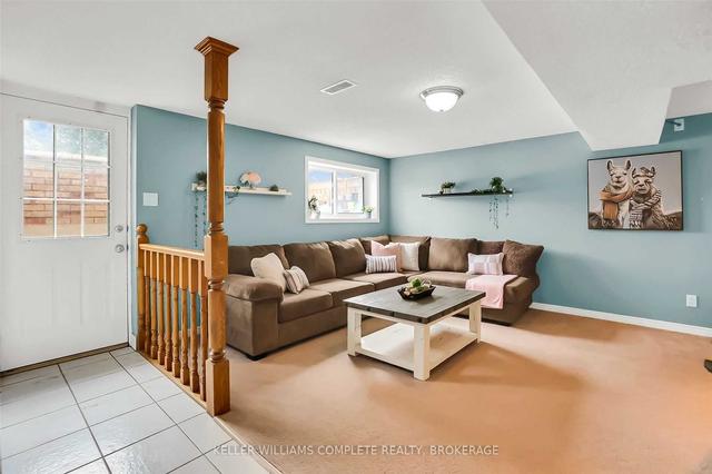 23 Marlow Ave, House detached with 3 bedrooms, 2 bathrooms and 7 parking in Grimsby ON | Image 9