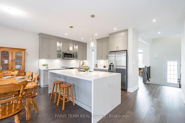 13 Fawndale Cres, House detached with 2 bedrooms, 3 bathrooms and 6 parking in Wasaga Beach ON | Image 29