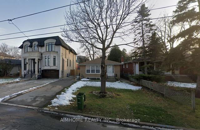 357 Hollywood Ave, House detached with 3 bedrooms, 2 bathrooms and 4 parking in Toronto ON | Image 1