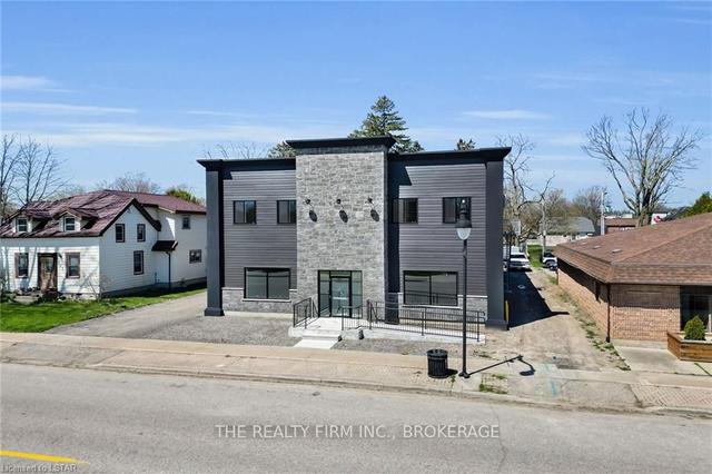 b - 175 Main St, Condo with 2 bedrooms, 1 bathrooms and 1 parking in West Elgin ON | Image 1