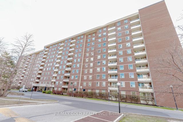 905 - 175 Hilda Ave, Condo with 3 bedrooms, 2 bathrooms and 1 parking in Toronto ON | Image 1
