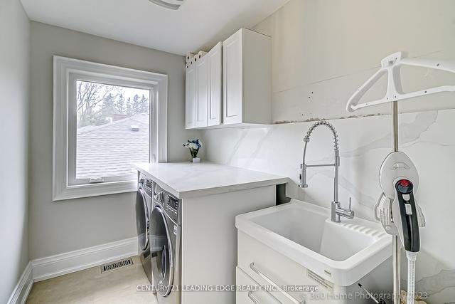144 Bathgate Dr, House detached with 4 bedrooms, 5 bathrooms and 6 parking in Toronto ON | Image 19