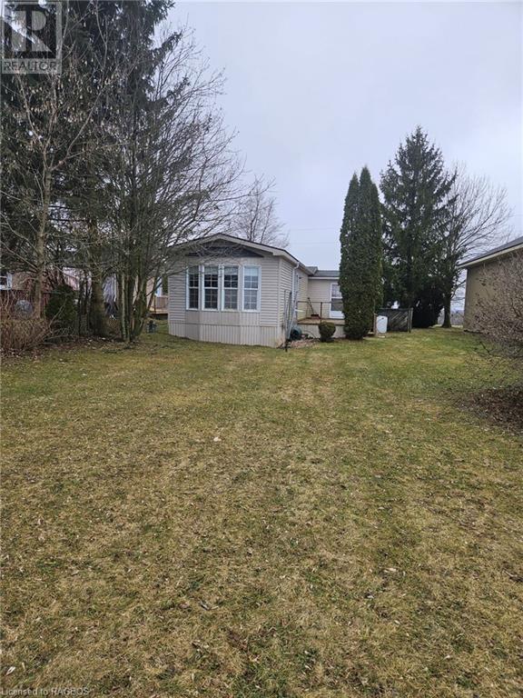 302694 Douglas Street, House detached with 2 bedrooms, 1 bathrooms and 4 parking in West Grey ON | Image 9